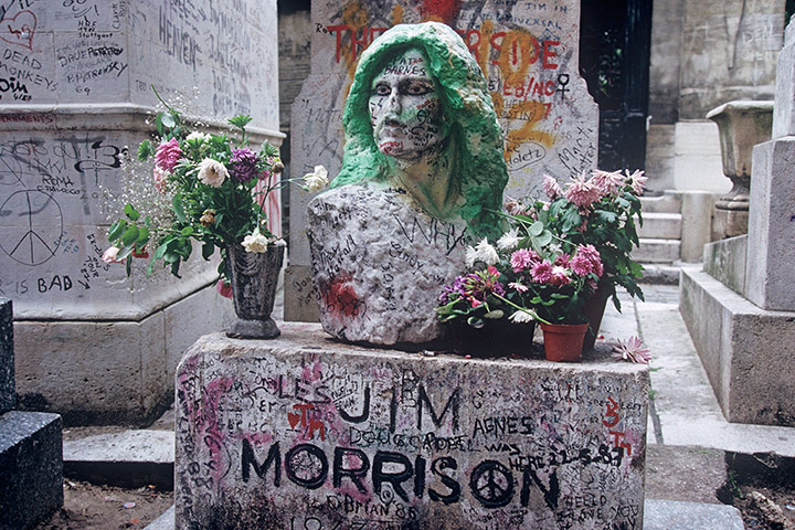 World subways: Jim Morrison's Grave, Pere Lachaise Cemetery, Paris 