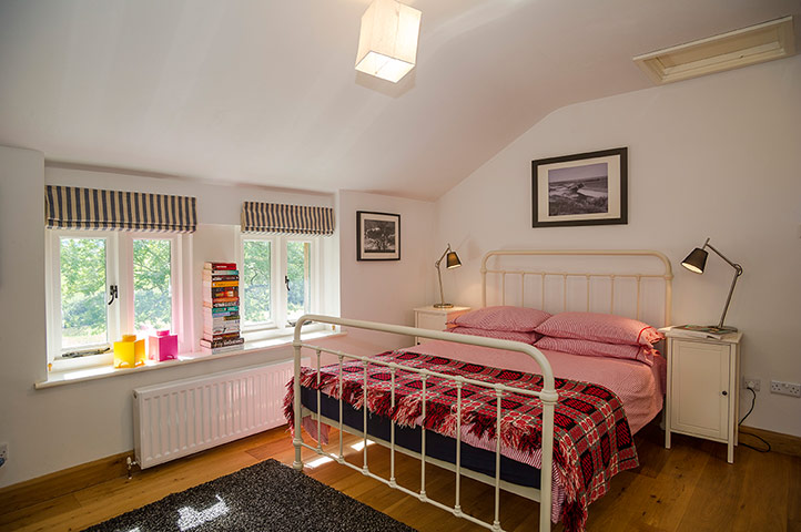 Cool Cottages: Powys: Pipistrelle interior