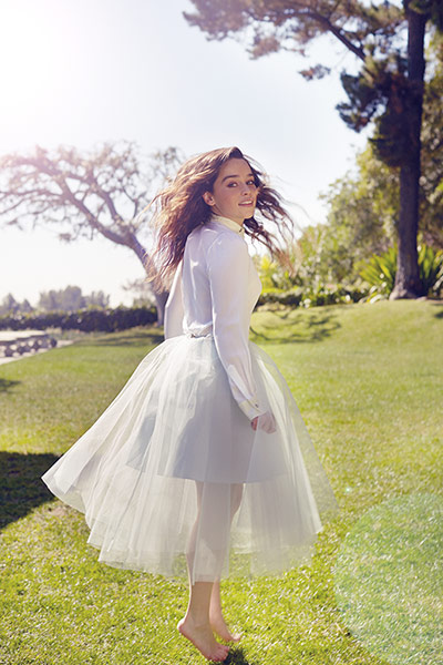 Emilia Clarke: white silk top