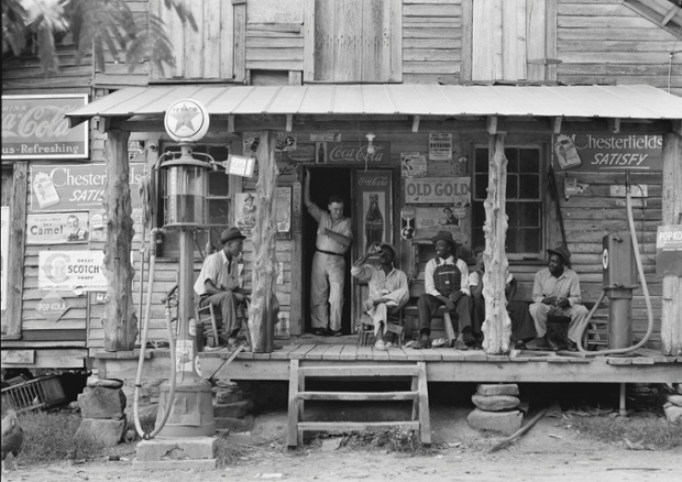 The Great Depression: a country store in North Carolina July 1939