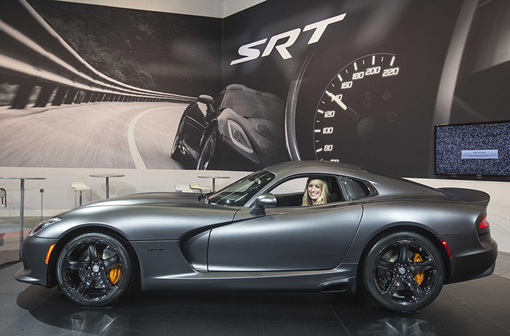 L.A. and Tokyo Motor Show: Dodge SRT Viper GTS in LA