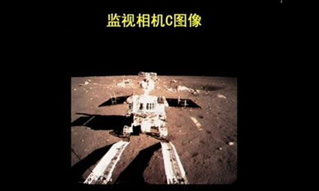 Yutu-Jade-Rabbit-rover-on-010.jpg