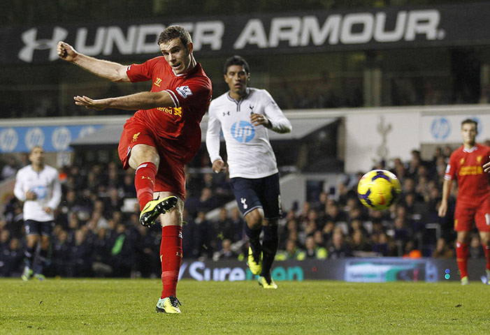 sport.: Liverpool's English midfielder Jordan He