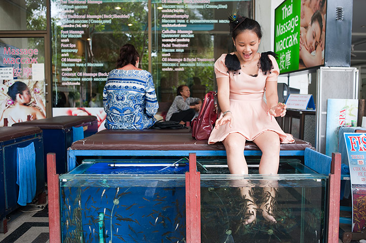 Chinese tourists: Yu Meng Na gets a fish pedicure at Pattaya Park Tower