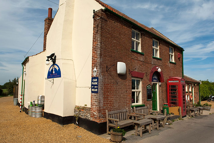 Pubs: The Nelson Head Pub, Horsey, Norfolk, England.