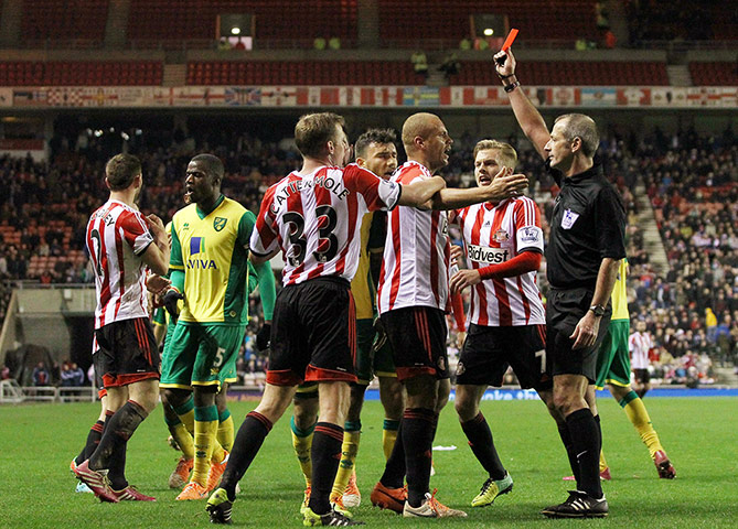 sunderland: Wes Brown sent off