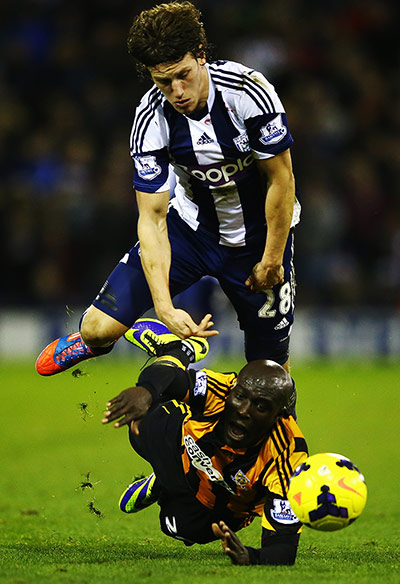 west brom: Sagbo and Jones tussle