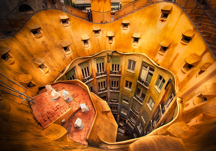 Readers' photos: colour: Casa Mila, Barcelona