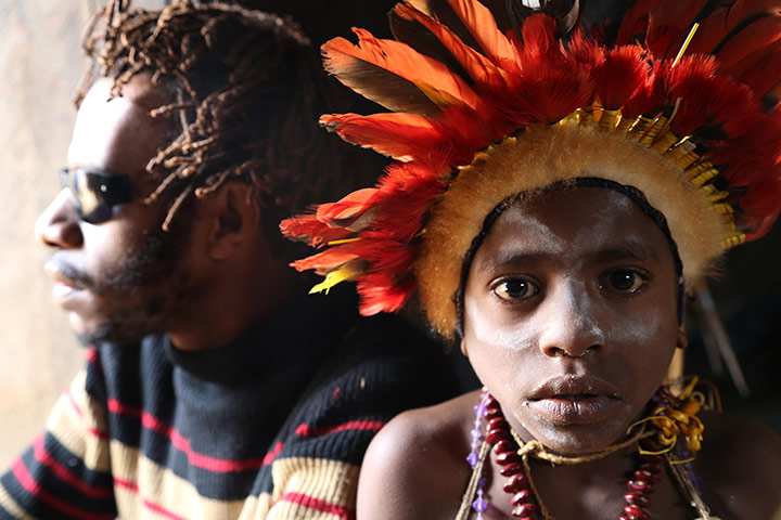 KevinYear: Brothers Jason and Ismael in Papua New Guinea