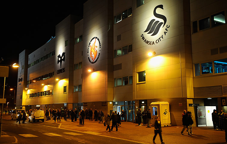 Wednesday night football: Fans turn up early for the game