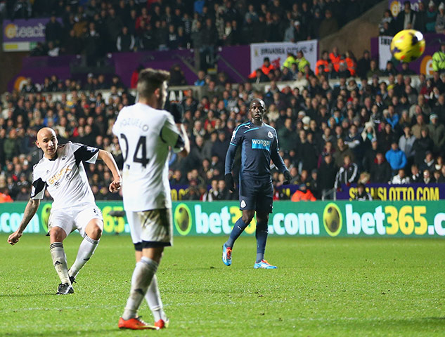 Wednesday night football: Shelvey scores