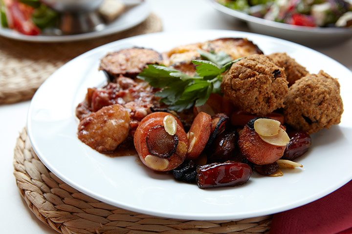 IsySuttieCoastal: A plate of food in Hitchcock's Vegetarian Restaurant in Hull