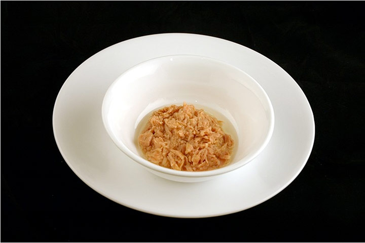 200 calories gallery: Canned Tuna Packed in Oil