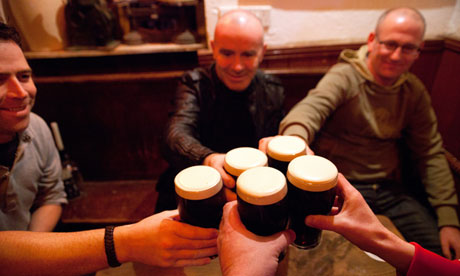 Men-drinking-stout-010.jpg