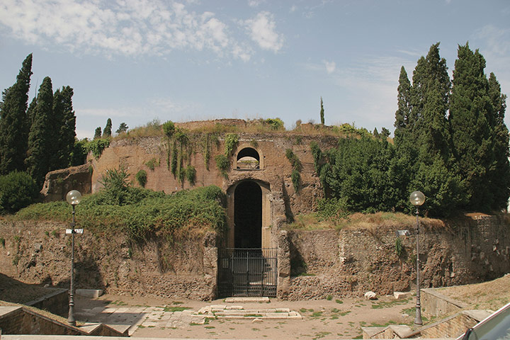 Readers' 10: The Mausoleum of Augustus