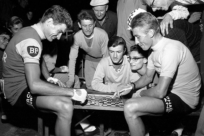 Tour de France: REUNION CYCLISTE A EVREUX