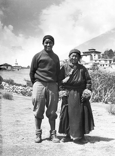 Everest: Tenzing Norgay with his mother at Thyangboche Monastery