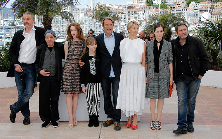 Cannes 2013: Marion Cotillard and Jeremy Renner at the photocall for ...