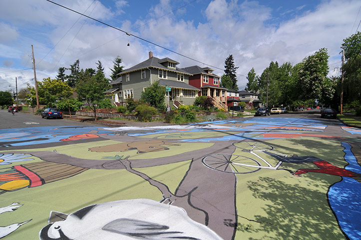 Portland street art: The largest street painting in Portland