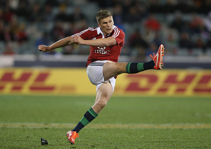 Lions: Owen Farrell of the Lions kicks a penalty 