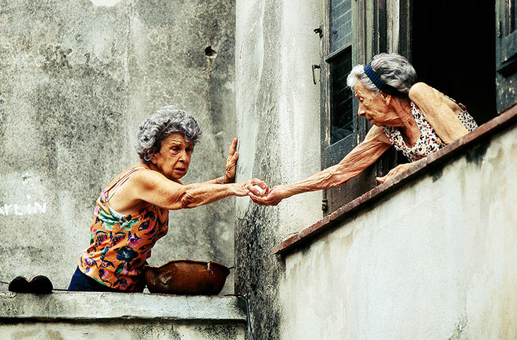 TPOTY winners: Egg sharing, Havana, Cuba  