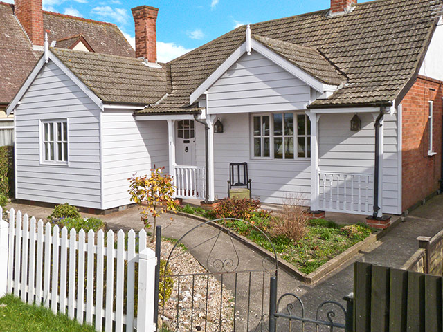 Cool Cottages - Lincs: Crab Cottage exterior