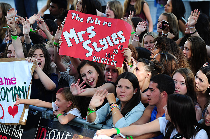 One Direction fans: Fans gather 