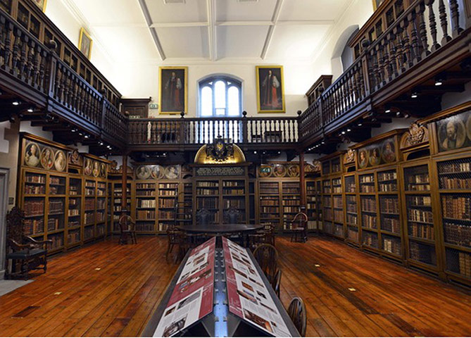 universitylibraries: Durham University library