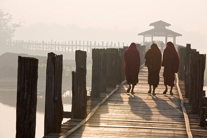 Burma gallery: U Bein Bridge, near Mandalay, Burma