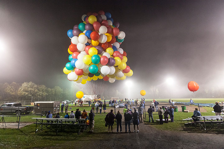 Jonathan Trappe and balloon cluster
