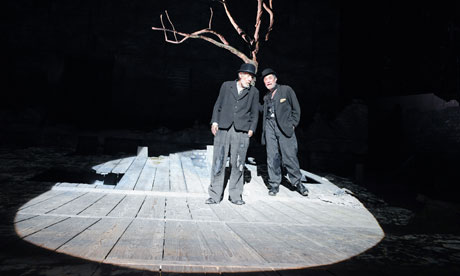 Geographical surroundings in waiting for godot by beckett
