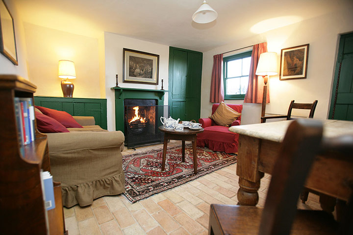 Cool Cottages:Cambridgesh: Stoker's Cottage, int