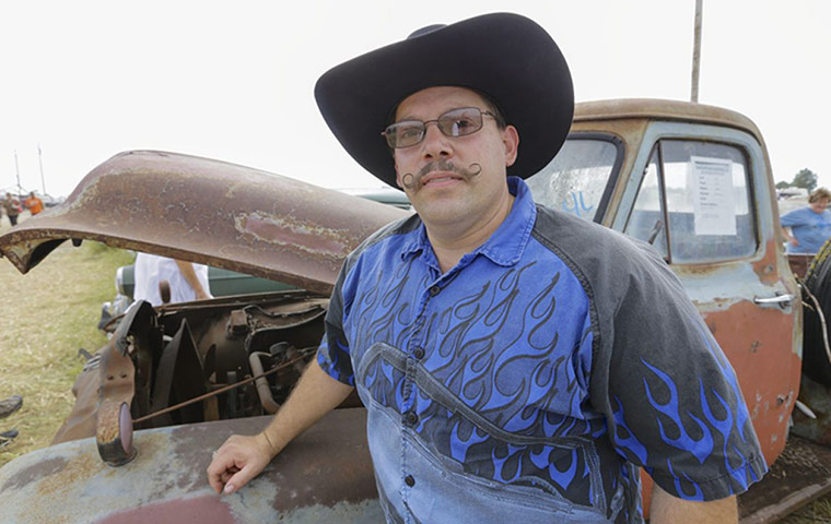 car auction: 1954 Ford F-100 pickup 