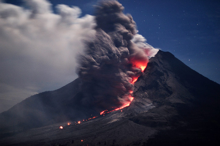 20 Photos: More than 25,000 people have fled their homes as Mount Sinabung erupts