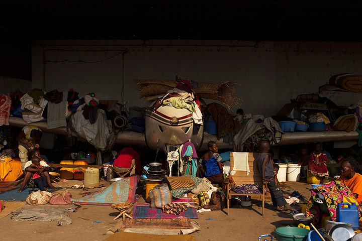 20 Photos: People at a temporary camp for IDPs at the airport of Bangui