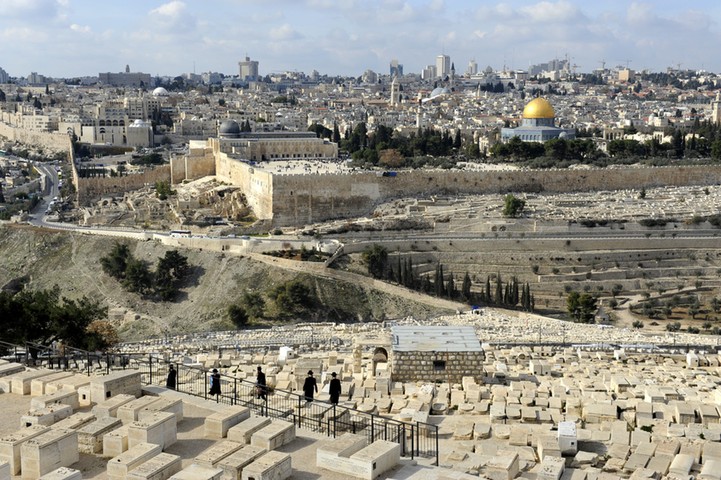 Picture quiz cemeteries: Image seven