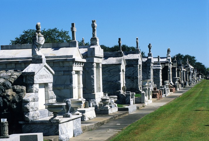 Picture quiz cemeteries: Image six