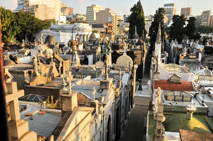 Picture quiz cemeteries: Image one