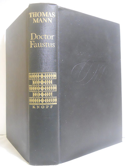 Readers 10: Doctor Faustus book