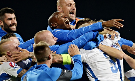 Spain suffer first qualifying defeat in eight years against Slovakia