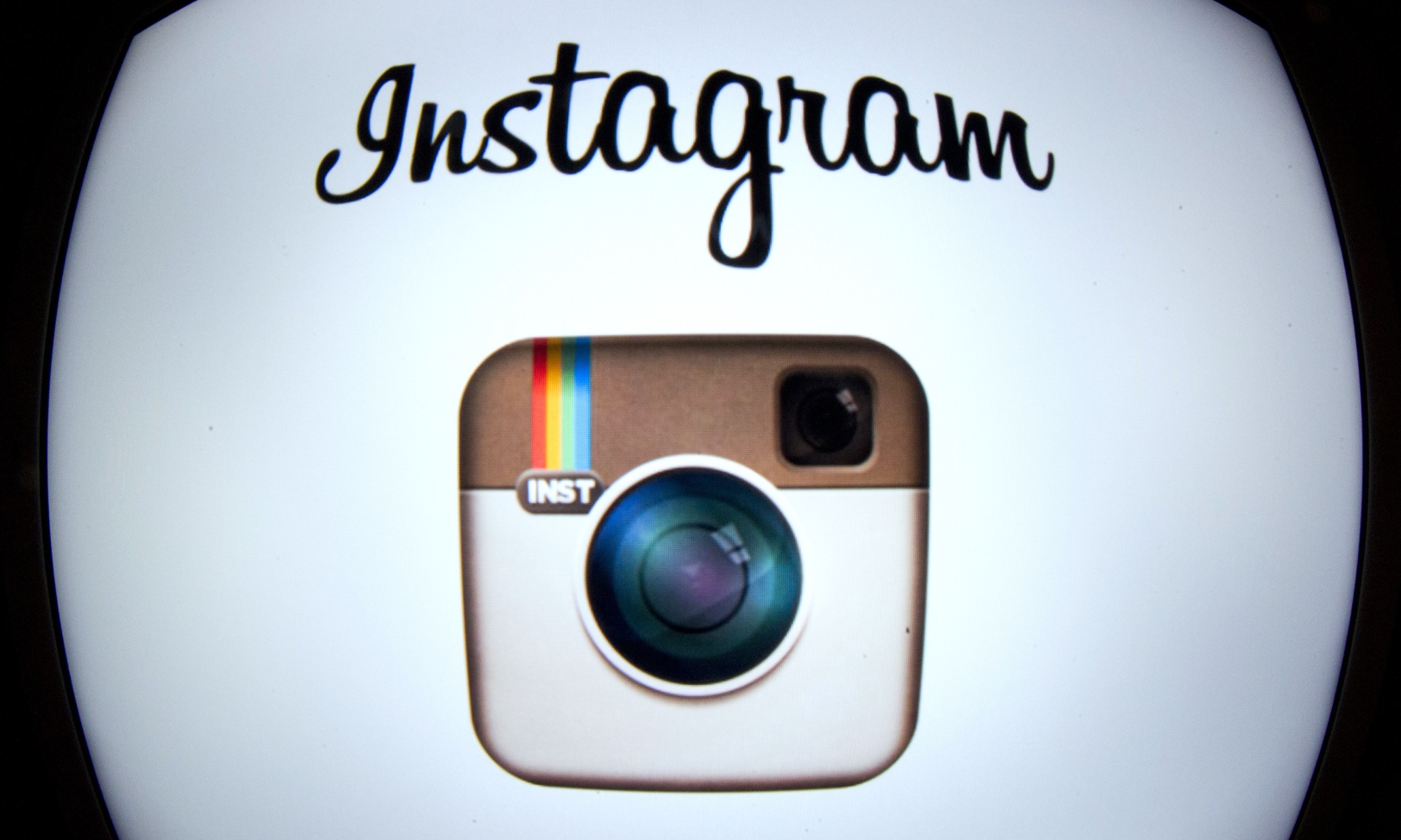Instagram now has 300m users sharing 70m photos and videos a day
