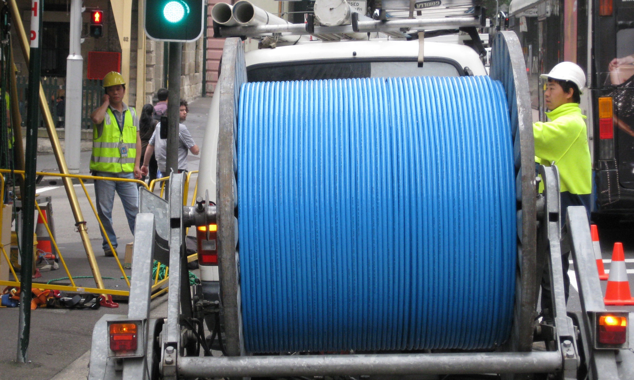 Coalition strikes deal with Telstra and Optus over copper wires for NBN