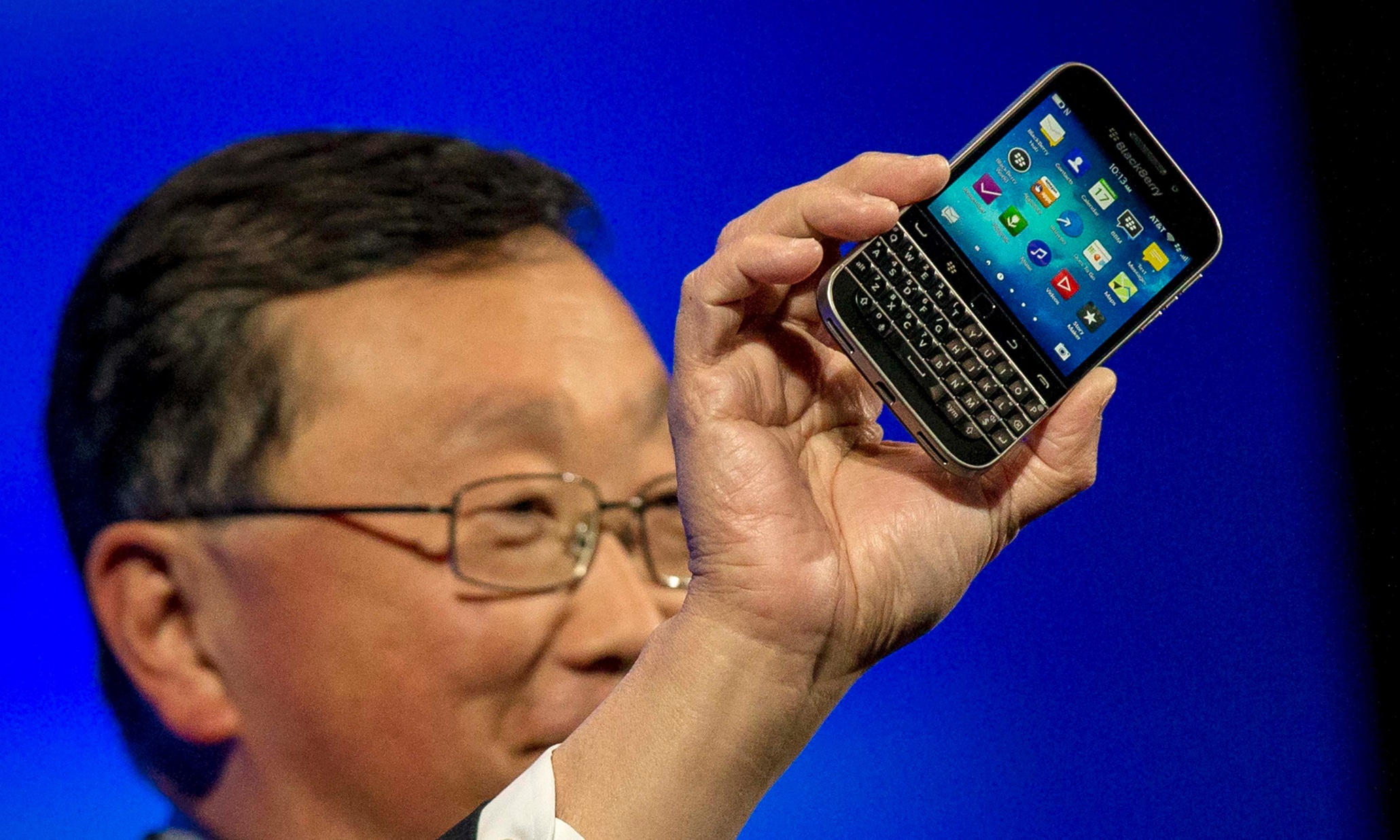 BlackBerry courts fans with new Classic model that looks like 2012 all over again