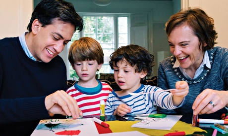 https://static.guim.co.uk/sys-images/Guardian/Pix/pictures/2014/12/8/1418070789326/Miliband-family-Christmas-009.jpg