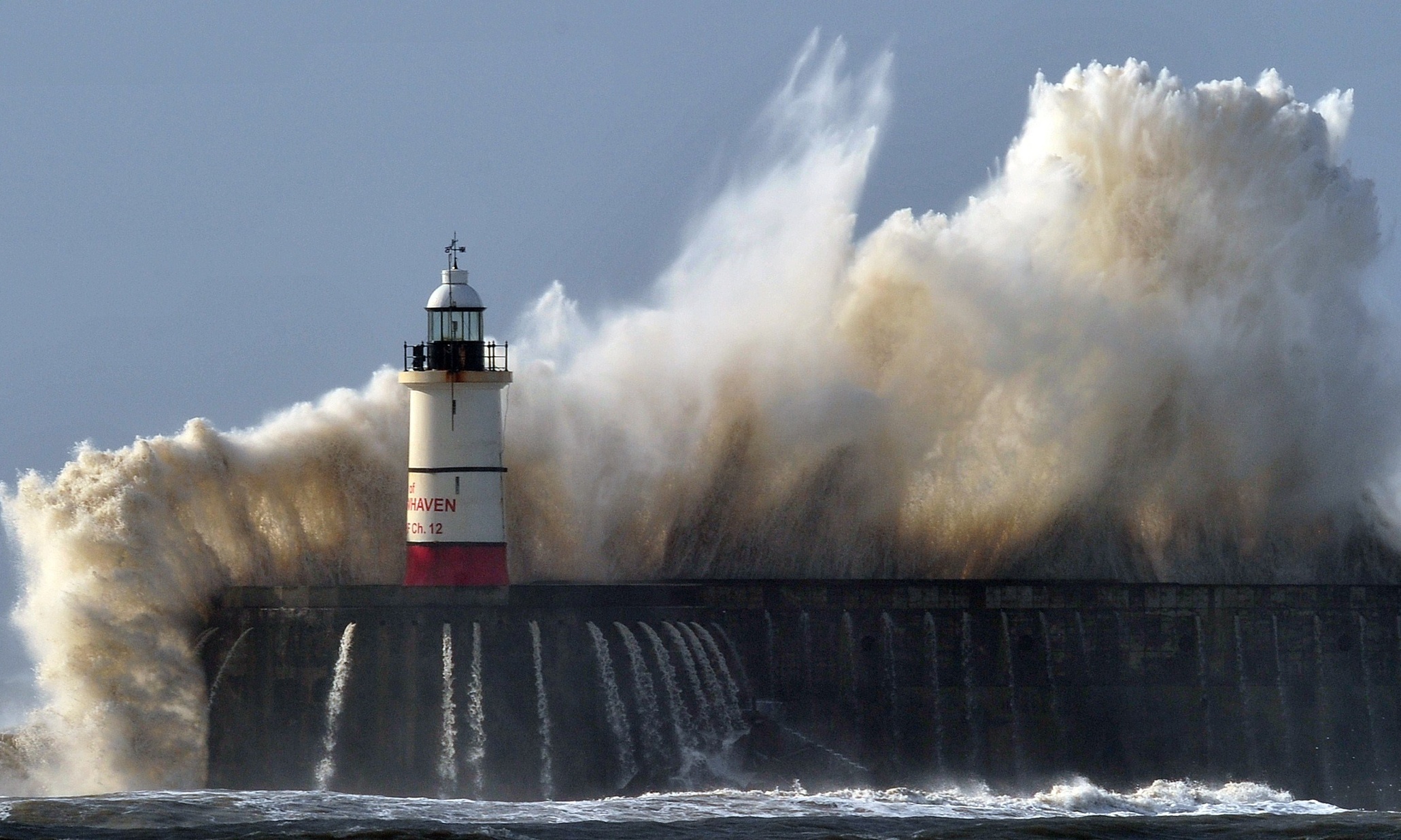 the-uk-s-bad-weather-continues-in-pictures-uk-news-the-guardian