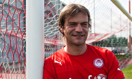 Roy-Carroll-Olympiakos-go-011.jpg