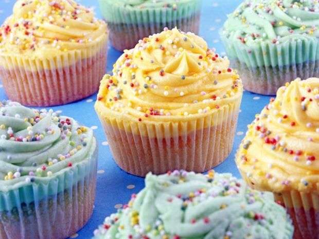 Cupcakes with plastic icing Coloured glitters on cupcakes were bits of plastic film, not permitted for food use.