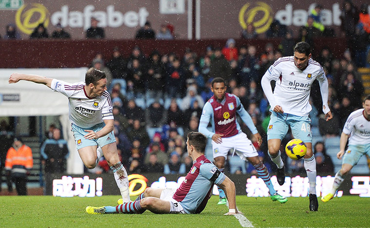 footy: Aston Villa v West Ham United - Barclays Premier League