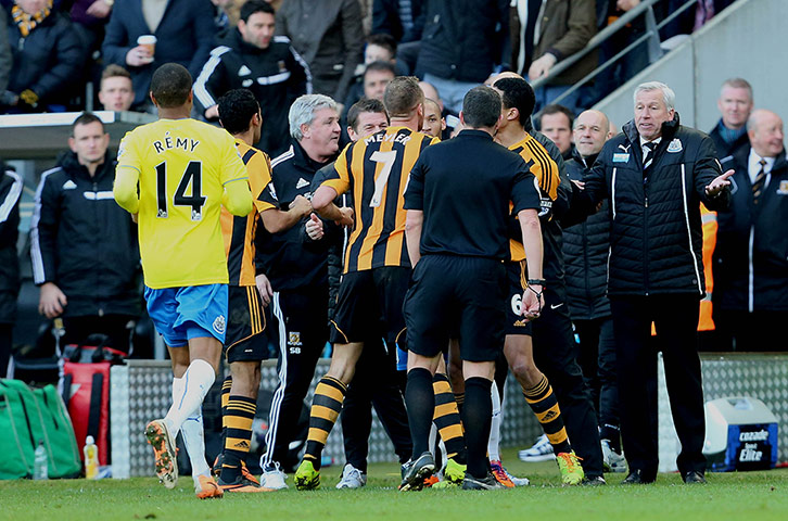 Pardew Headbutt: Pardew melee