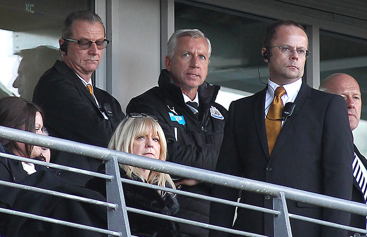 Pardew Headbutt: Pardew in the stands